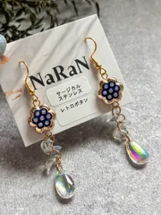 625≫レトロボタンのピアス　イヤリング