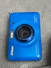 Nikon COOLPIX 防水デジタルカメラ、ジャンク - メルカリ