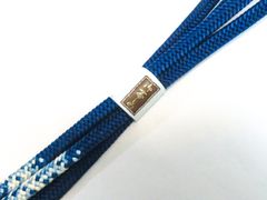【着物】 和装小物 帯締め 帯締 振袖用 丸組 撚り房 銀糸 トンボ玉 飾り付き 24w-7189 楽天市場】【中古】 和装小物 帯締め 帯締 振袖用 丸組 撚り房 パーツ