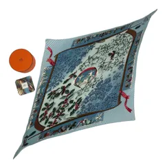 新品同様 HERMES エルメス スカーフ プリーツ シルク Neige d'Antan 去年の雪 ブルー 箱付き