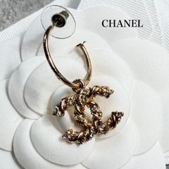 美品】CHANEL シャネル ピアス フープ ココマーク レザー 片耳 - メルカリ