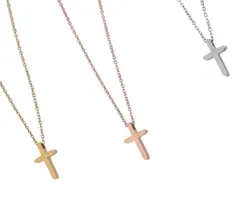 [AREUM] 十字架 ネックレス レディース 小ぶり 45cm 金属アレルギー対応 おしゃれ つけっぱなし プレゼント (ピンクゴールド) [ピンクゴールド]