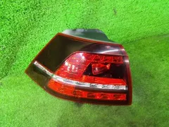 VW ゴルフ DBA-AUCPT 左 テール ランプ ライト  TSIハイライン コネクト CPT LB7Wのサムネイル