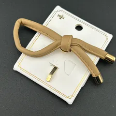 【新品】定価1430円 ヘアアクセサリー ポニーフック ヘアカフス ベージュ×ゴールド￥ カラー 紐 デザイン◆B43