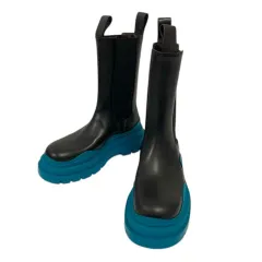 ボッテガヴェネタ BOTTEGA VENETA TIRE Chelsea Boots タイヤ チェルシーブーツ サイドゴア バイカラー 35.5 黒 ブラック 青 ブルーのサムネイル