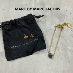 美品 MARC BY MARC JACOBS マークバイマークジェイコブス アクセサリー 2点セット ブレスレット ピアス ハートモチーフ ロゴ刻印 巾着袋付き ゴールド チェーンブレスレット スタッドピアス 華奢 スモールロゴ プレート ラウンド ★ ■■