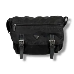 プラダ　PRADA トライアングルロゴ　クロスボディバッグ　ショルダーバッグ　テスートナイロン　ブラック　NERO