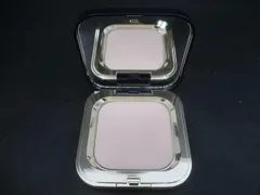  残9割 コスメ クレ・ド・ポー ボーテ プードルコンパクトエサンシエルn フェイスパウダー