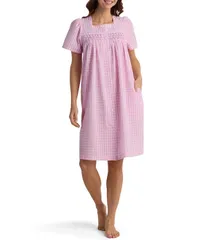 ミス エレーン レディース アンダーウェア ナイトウェア プリント Miss Elaine Seersucker Check Print Short Sleeve Square Neck Short SnapFront Robe PinkWhite Check