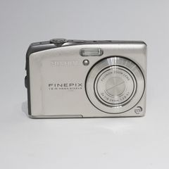 完動品【美品】Fujifilm FinePix F31fd シルバー デジカメ - メルカリ