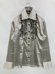 CECIL McBEE セシルマクビー シャツ/ブラウス ホワイト ストライプ柄 フリル ミドル丈 長袖 レギュラーカラー