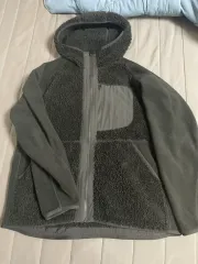 ユニクロ ホワイトマウンテニアリング フリース ブラック L