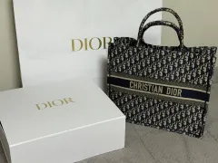 ディオール オブリーク ブックトート ラージ