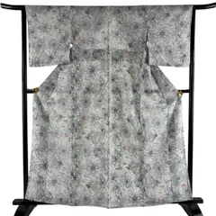 【美品】 小紋 身丈161cm 裄丈64cm M 薄物 草花 ぼかし 灰白 化繊 秀品 【中古】