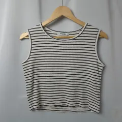 レディース S-M エイトセカンズ クロップド ストライプ ノースリーブ ニット
