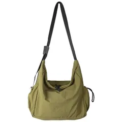 【新品】 [Aquamie] クロスボディバッグ 大容量 メッセンジャーバッグ スクエア ナイロン ボディバッグ 斜め掛け A4 (ダークグリーン) 0