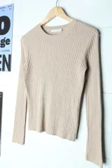 W(S-M) GIORDANO ジョルダーノ ニット ベージュ キャメル 基本 ベーシック -17A32