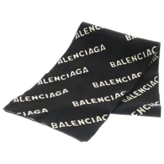 BALENCIAGA (バレンシアガ) 総柄ロゴ リバーシブルマフラー ブラック/ホワイト 724701 T1665のサムネイル