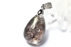 【１点物】庭園水晶 ガーデンクォーツ　24x16mm　ドロップ ペンダントトップ パワーストーン 天然石 _PD665