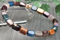 【１点物】厳選◇希少カラー入り！ スギライト(杉石)　8-9x5.5mm　チューブカット ブレスレット パワーストーン 天然石 _U9676