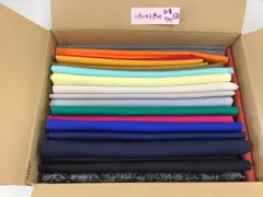 ハギレセット無地　各布量多め ㉘　大小様々なサイズ　写真以外におまけ付き♪　まとめ売り 　はぎれ　コットン布地