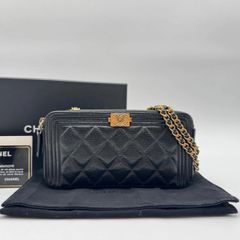 CHANEL シャネル ボーイシャネルチェーンクラッチ キャビアスキンIC 