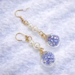 【ピアス】パール 星 ガラスドーム 揺れる 可愛い ゴールド ハンドメイド レディース アクセサリー