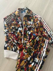 アディダス限定モデル ルカ＆有馬 かな ジャージセット