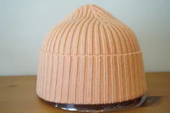 H&M　編み込みニット帽　サーモンピンク色　サイズ５１cm〜５２cm　キャップ　帽子　[[AP]]