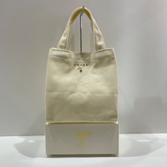 【PRADA 】ホワイト トートバッグ 箱付き【新品未使用】人気 PRADA 】ホワイト トートバッグ 箱付き【新品未使用】人気 - メルカリ