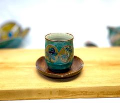 喜多里加】24K金彩 ヒスイ緑菱形格子小花紋様 カップ＆ソーサー - メルカリ