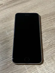 9069 iPhone SE 第三世代 256GB スターライト 動作確認済み 美品