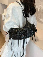 バッグ レディース ショルダーバッグ 折りたたみ キルティング チェーン ショルダーバッグ リボン装飾 カジュアル 多目的 無地 かわいい 女性用バッグ バゲットバッグ PU 2本ショルダーストラップ クロスボディ