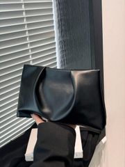 バッグ レディース クラッチバッグ ファッション無地クラッチバッグ、プリーツクラウドバッグ、カジュアル封筒型バッグ、化粧ポーチ、トラベルアクセサリーバッグ、ライナーバッグ、化粧品バッグ、収納ポーチ