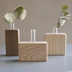 壁にも取り付け可能｜マグネット式フラワーベース