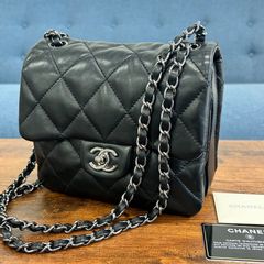 CHANEL シャネル【美品】チェーンアラウンド ダブルフラップ