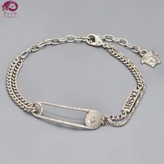 VERSACE ヴェルサーチェ セーフティー ピン ブレスレット 腕周り約14.5~21.5㎝ シルバーカラーメタル メデューサ チャーム 箱 1020673-1A00620_DTU_UNICA_3J030 男女兼用 現行品のサムネイル
