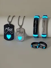 ジュエリー レディース セット ステンレススチールカップルネックレス、ブレスレット、リングギフトセット 6個入り ハート型 「   」 エンボス加工 発光ジュエリー ファッション ラバーズ、バレンタインデー、母の日