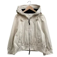 トゥービーシック TO BE CHIC ショート丈パーカージャケット ダブルジップ ライトベージュ系 サイズ40 M相当  のサムネイル