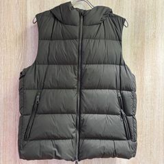 美品】LACOSTE ダウンベスト オリーブグリーン - メルカリ