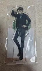 進撃の巨人 リヴァイ アクリルスタンド スーツ 未開封