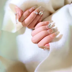 GlamOn Nail ネイルチップ ネイルシール セルフネイル XS?L 韓国風 キャッツアイ風 ジェル風 マグネット ロング オーバル 中長 ハンドメイド くすみベージュ ヌードカラー ビジュー付き キラキラ クリスタル ラインストーン付き 透明感 可愛い