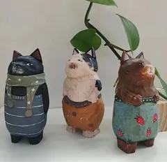 置物 装飾品 フィギュア 猫 ネコ キャット イチゴ ストロベリー インテリア雑貨 インテリア置物 彫刻 木彫り 無垢材 オブジェ オーナメント 動物 アニマル おしゃれ かわいい 癒し オフィス 卓上 デスク テーブル 棚 プレゼント