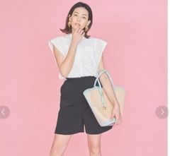 セルフォード ホワイト スカラップエッジ ハイネックブラウス 
