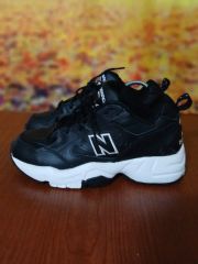 ニューバランス 608 スニーカー 230