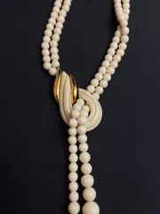 【極美品】AVON エイボン ヴィンテージ 2連ラリエットネックレス Ivory