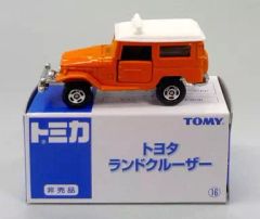 レア トミカ ダンディ トヨタ ランドクルーザー NO.13 ミニカー