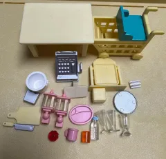 オールド)廃盤)まとめ)Sylvanian Families シルバニアファミリー Applewood デパート 小物(カート 計算機 壁灯 など)