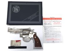 タナカ M629 パフォーマンスセンター パックマイヤーグリップ付き