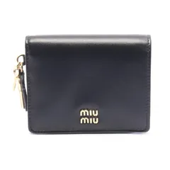 Miu Miu ミュウ ミュウ MATELASSE マテラッセ 二つ折り財布のサムネイル